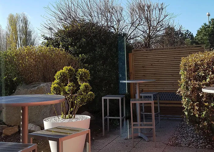 Ibis Budget Sur Hotel 2*